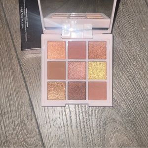 Ciaté London eyeshadow